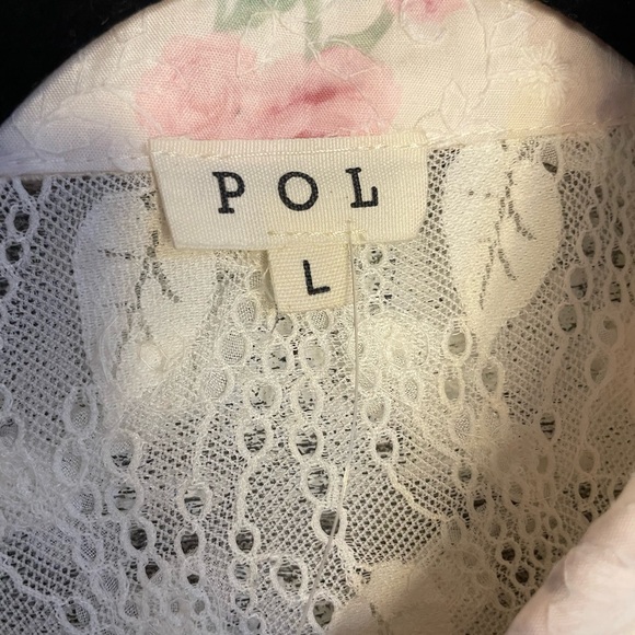 POL Lace-Trim Floral Blouse in Pink and Cream - Picture 2 of 15